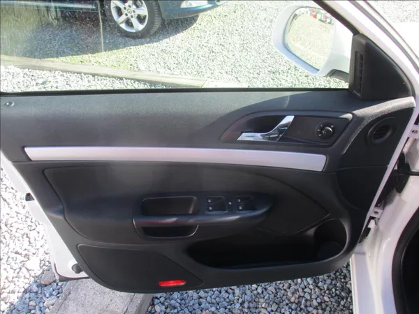 Škoda Octavia 1,4 TSi, Navi,aut.klima,servis - foto 15