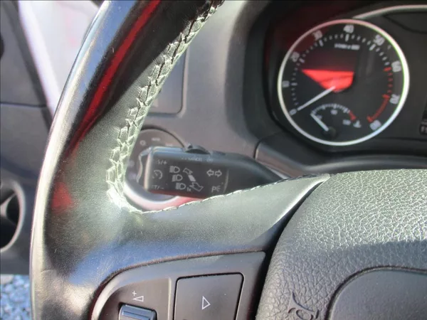 Škoda Octavia 1,4 TSi, Navi,aut.klima,servis - foto 24