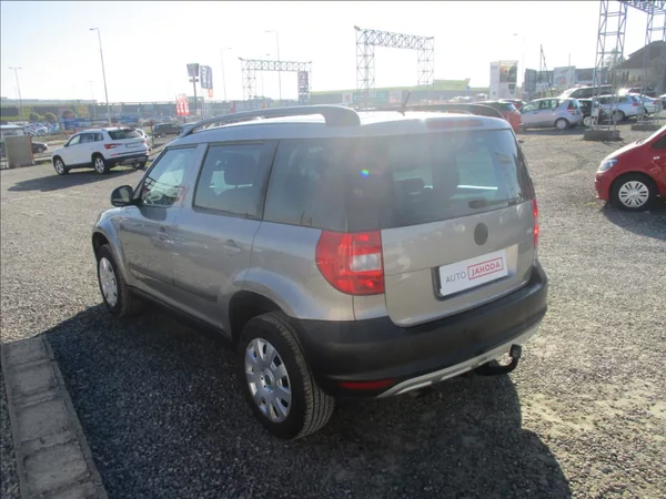 Škoda Yeti 1,2 TSI, 91 583km,tažné,1.maj, - foto 8