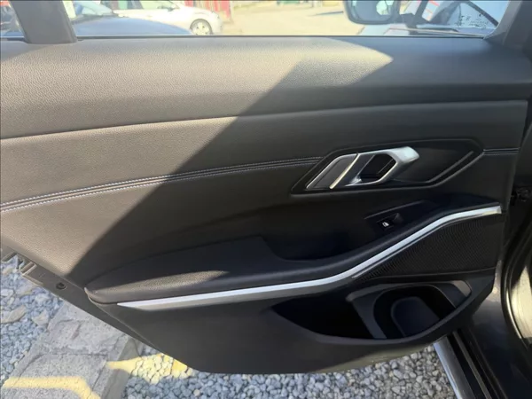 BMW Řada 3 2,0 330i, M-sport,X-drive,CZ, - foto 10