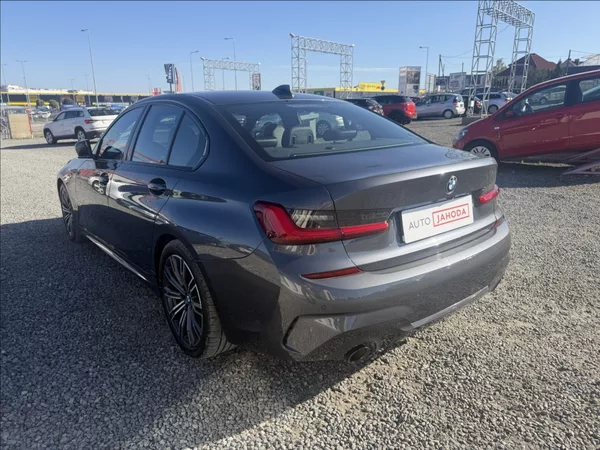 BMW Řada 3 2,0 330i, M-sport,X-drive,CZ, - foto 8