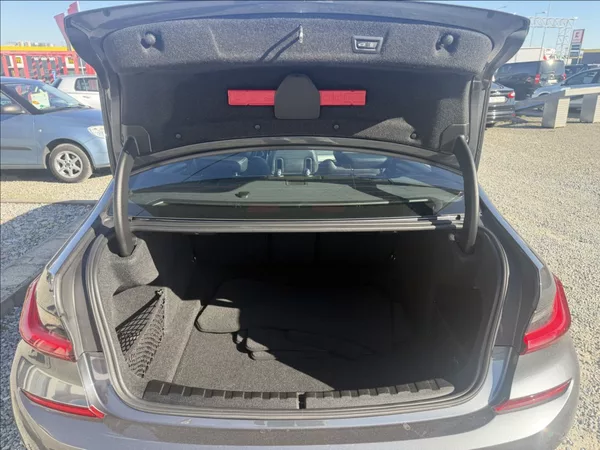 BMW Řada 3 2,0 330i, M-sport,X-drive,CZ, - foto 9