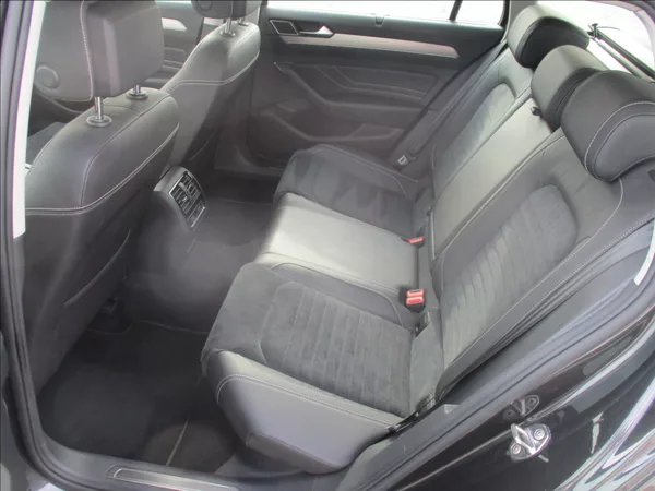 Volkswagen Passat 2,0 TDI, Elegance, DSG, servis - foto 11