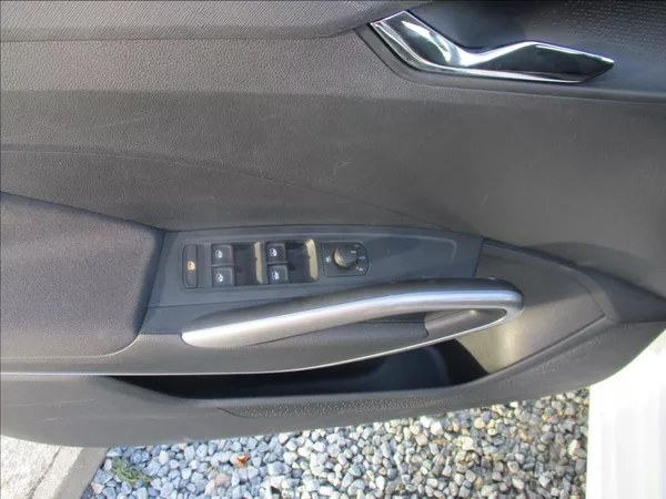 Škoda Fabia 1,0 TSI, Style,81kW,servis,CZ, - foto 24
