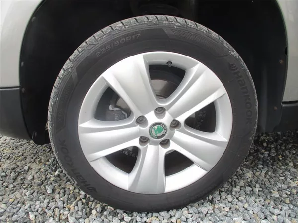 Škoda Yeti 1,4 TSI, servis, xenon, 1.maj, - foto 16