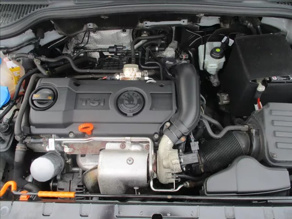 Škoda Yeti 1,4 TSI, servis, xenon, 1.maj, - foto 17