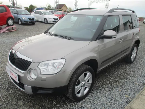 Škoda Yeti 1,4 TSI, servis, xenon, 1.maj, - foto 3