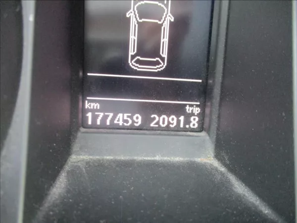 Škoda Yeti 1,4 TSI, servis, xenon, 1.maj, - foto 9