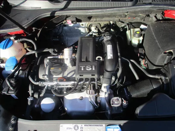 Volkswagen Golf 1,2 TSI, 77kW,servis,aut.klima - foto 21