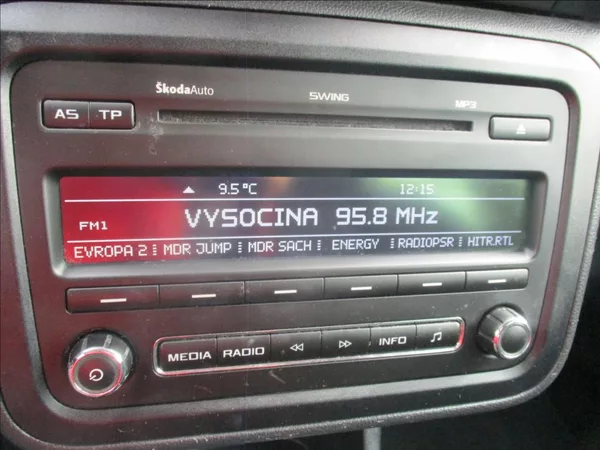 Škoda Fabia 1,2 TSI, digiklima,servis,tažn - foto 12