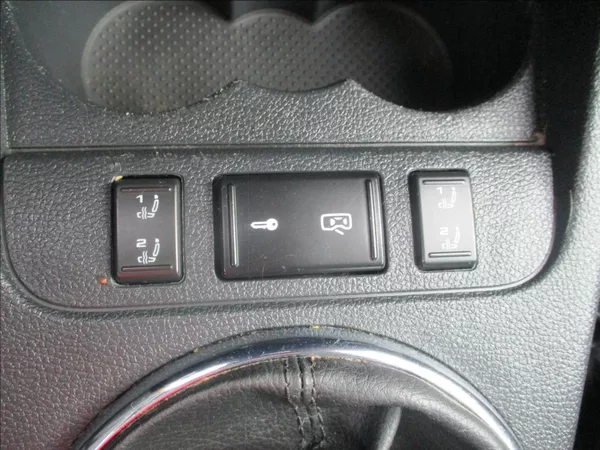 Škoda Fabia 1,2 TSI, digiklima,servis,tažn - foto 13