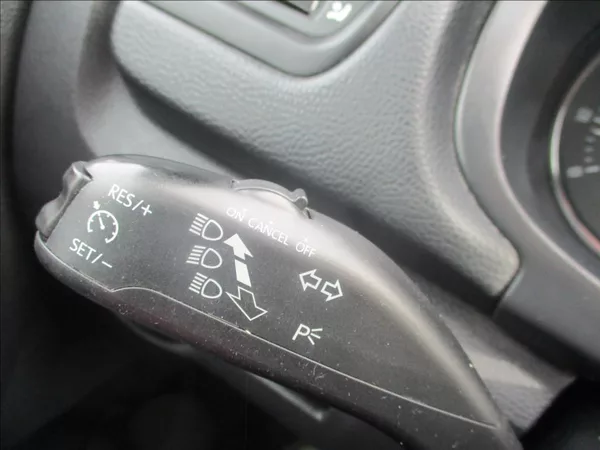 Škoda Fabia 1,2 TSI, digiklima,servis,tažn - foto 15