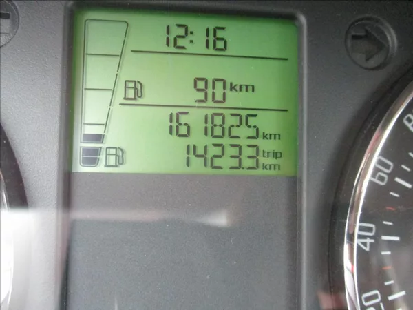 Škoda Fabia 1,2 TSI, digiklima,servis,tažn - foto 16