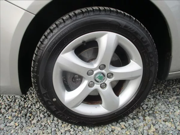 Škoda Fabia 1,2 TSI, digiklima,servis,tažn - foto 19