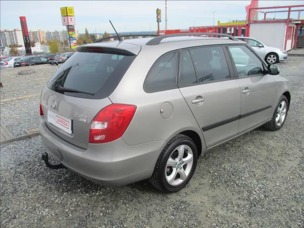 Škoda Fabia 1,2 TSI, digiklima,servis,tažn - foto 5