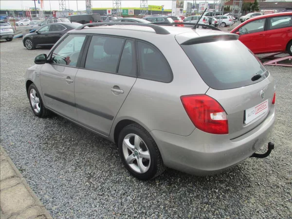 Škoda Fabia 1,2 TSI, digiklima,servis,tažn - foto 7