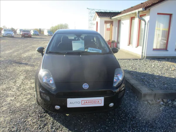 Fiat Punto 1,2 i, aut.klima,servis,1.maj, - foto 2
