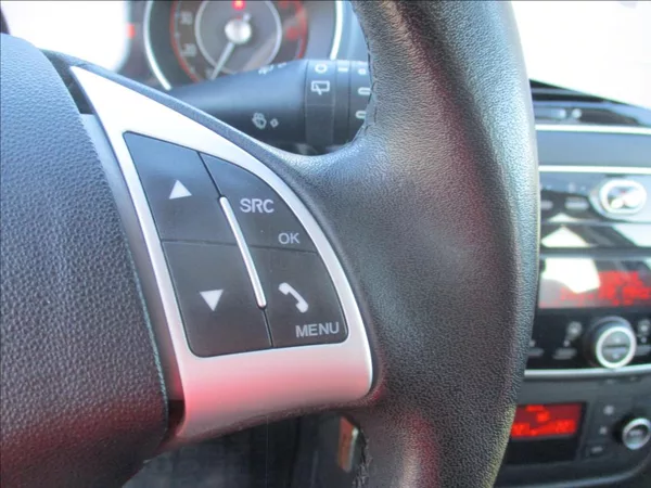 Fiat Punto 1,2 i, aut.klima,servis,1.maj, - foto 23