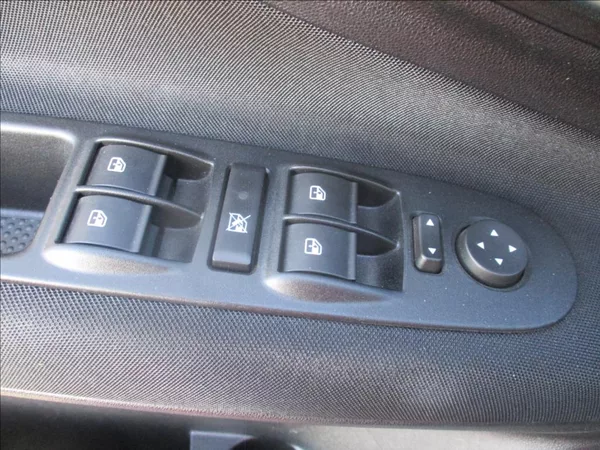 Fiat Punto 1,2 i, aut.klima,servis,1.maj, - foto 26