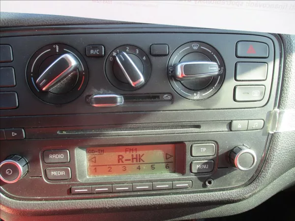 Škoda Citigo 1,0 i, 81 119km,servis,1.maj, - foto 15
