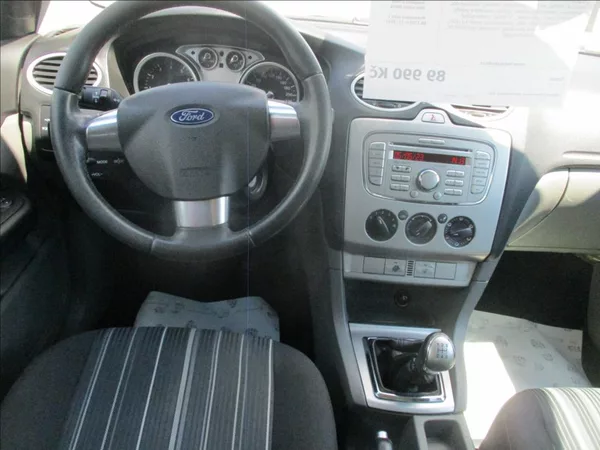Ford Focus 1,6 i, klima, serv. kniha, - foto 16