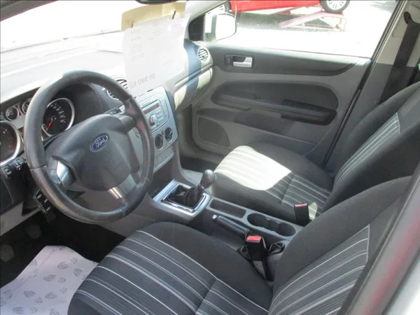 Ford Focus 1,6 i, klima, serv. kniha, - foto 17