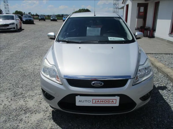 Ford Focus 1,6 i, klima, serv. kniha, - foto 2