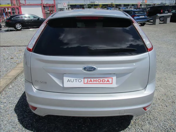 Ford Focus 1,6 i, klima, serv. kniha, - foto 6