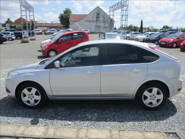 Ford Focus 1,6 i, klima, serv. kniha, - foto 8