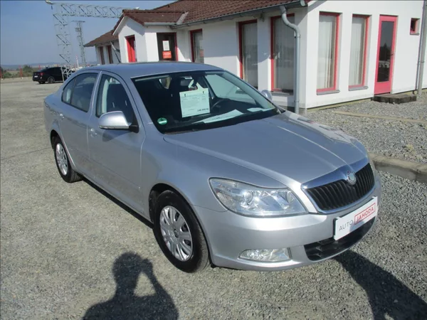Škoda Octavia 1,4 TSI, digiklima, serviska,