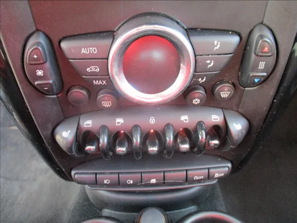 Mini Countryman 1,6 D,aut.klima,serv.kniha, - foto 23