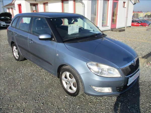 Škoda Fabia 1,2 TSI Elegance,klima,servis,