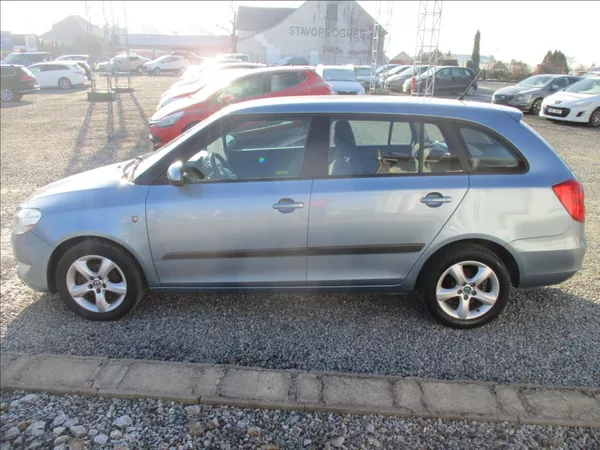 Škoda Fabia 1,2 TSI Elegance,klima,servis,