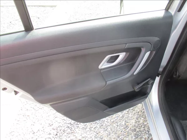 Škoda Fabia 1,4 i 16v, aut. klima, - foto 15