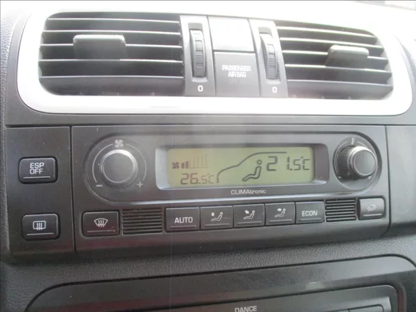 Škoda Fabia 1,4 i 16v, aut. klima, - foto 20
