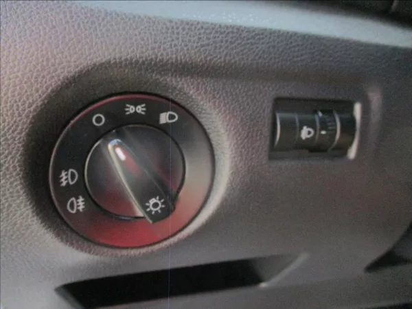 Škoda Fabia 1,4 i 16v, aut. klimatizace, - foto 25