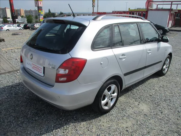 Škoda Fabia 1,4 i 16v, aut. klima, - foto 5