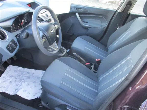 Ford Fiesta 1,3 i, klimatizace, - foto 12
