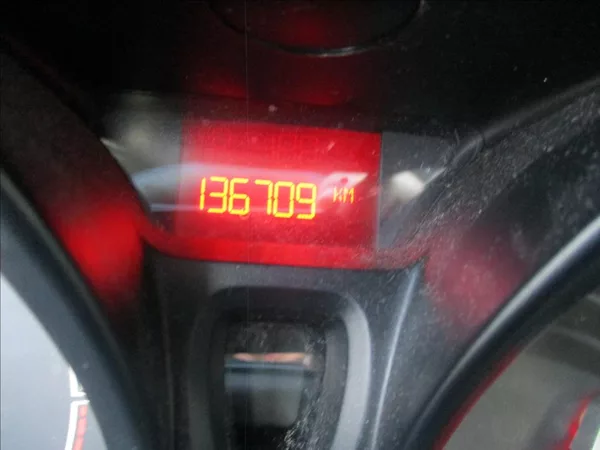 Ford Fiesta 1,3 i, klimatizace, - foto 14