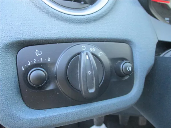 Ford Fiesta 1,3 i, klimatizace, - foto 18