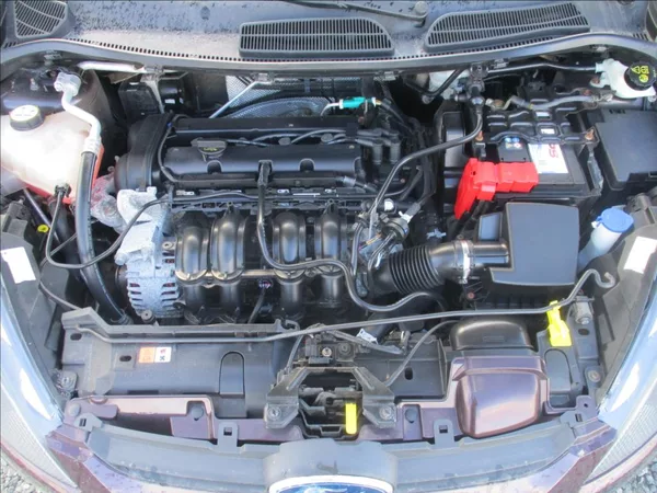 Ford Fiesta 1,3 i, klimatizace, - foto 19