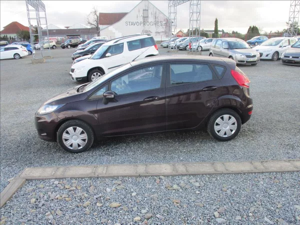 Ford Fiesta 1,3 i, klimatizace, - foto 4
