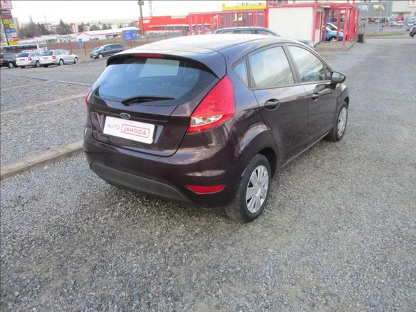 Ford Fiesta 1,3 i, klimatizace, - foto 6