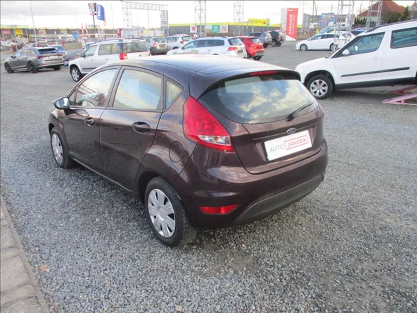 Ford Fiesta 1,3 i, klimatizace, - foto 8