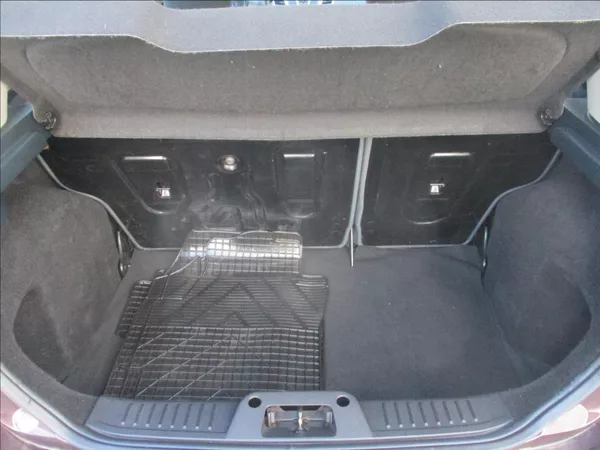 Ford Fiesta 1,3 i, klimatizace, - foto 9