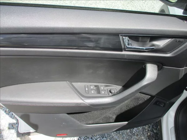 Škoda Kodiaq 2,0 TDI Style, DSG,4x4,servis, - foto 12