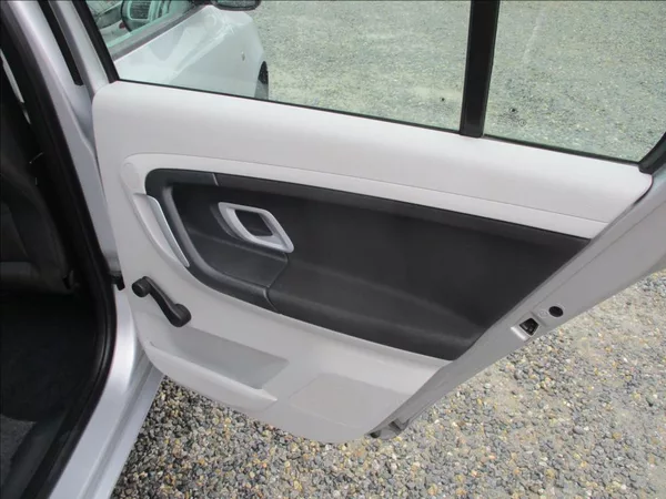 Škoda Fabia 1,2 i, digiklima, serviska, - foto 12