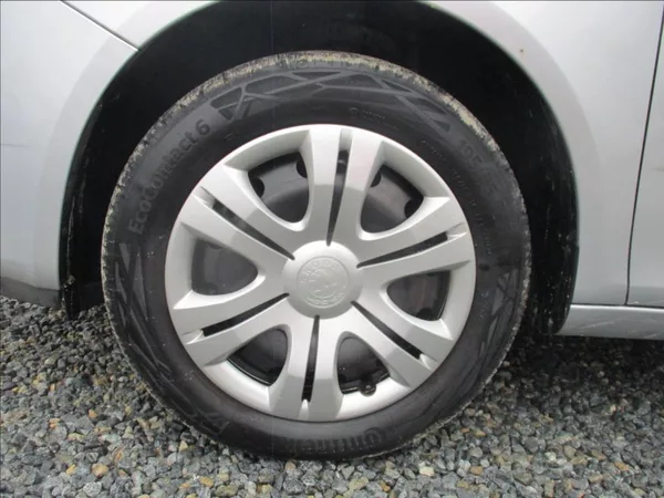 Škoda Fabia 1,2 i, digiklima, serviska, - foto 26