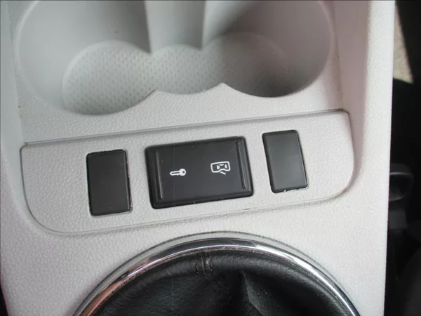 Škoda Fabia 1,2 TSI, digiklima,serviska, - foto 12