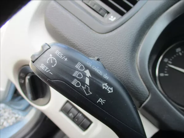 Škoda Fabia 1,2 TSI, digiklima,serviska, - foto 14
